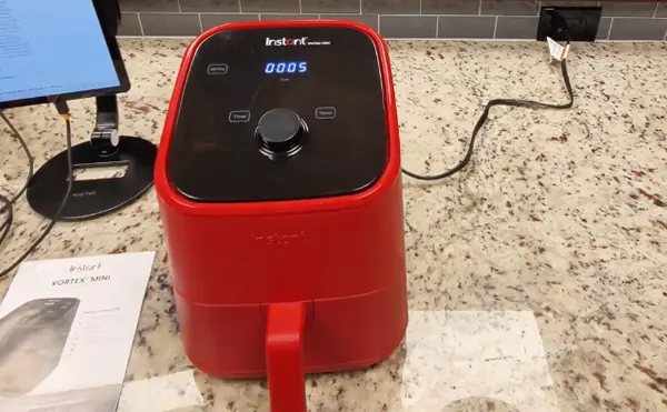 Instant Pot Vortex Mini Air Fryer Digital Control